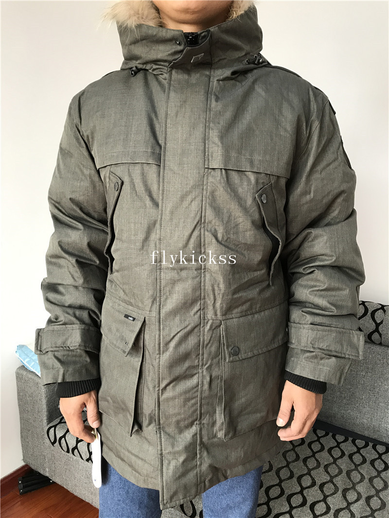 Nobis Canada White Duck Down Jacket